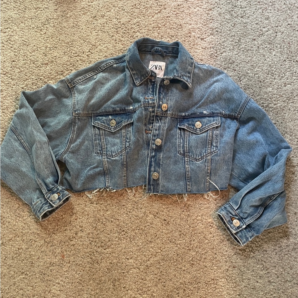 Zara Distressed Blue Denim Jacket so soft! Worn only once!